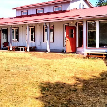 Enklinge skola * Enklinge