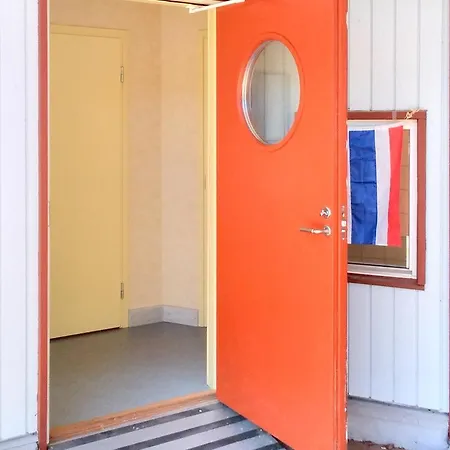 Enklinge Skola *